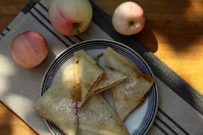 Пирожки с яблоком