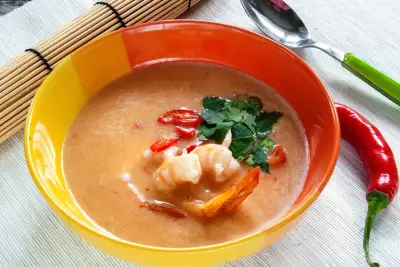 Тайский суп карри из груш с креветками