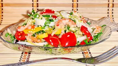 Салат с креветками и кальмарами от сержа марковича фото