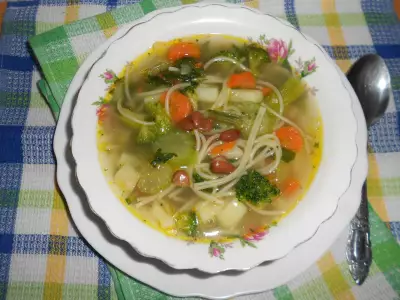 Суп со спагетти borges, с овощами и фасолью