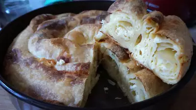 Сербская пита слоёный пирог с сыром