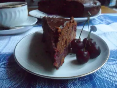 Шоколадно-вишнёвый торт "наслаждение"