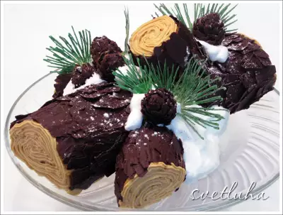 Бисквитный рулет рождественское полено с кокосом и нежным сливочным кремом