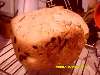 Хлеб с жаренным луком и зеленым острым перцем для хлебопечки
