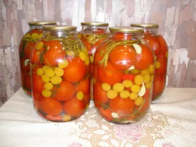 Консервированные помидоры с желтой алычей(ткемали), без уксуса.