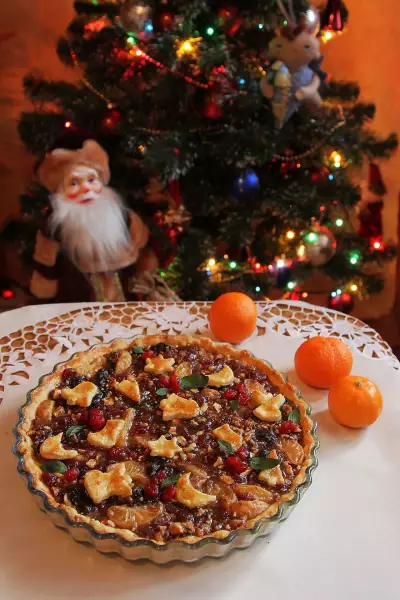 Рождественский пирог с орехами сухофруктами мандаринами и алкогольными нотками