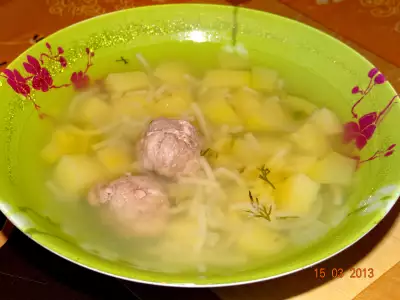 Суп с фрикадельками (детское меню, мультиварка)