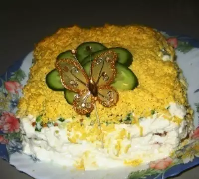 Торт-салат из креккеров "нежность"