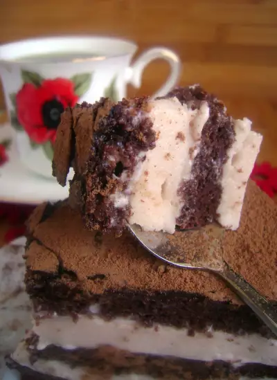 Торт «клубника в трюфельном  шоколаде».