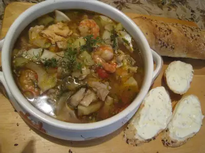 Буйабес или суп бедного рыбака (один из множества вариантов)