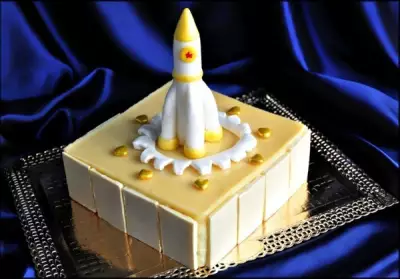 Космическое приключение ванили... ангельский торт "v8".