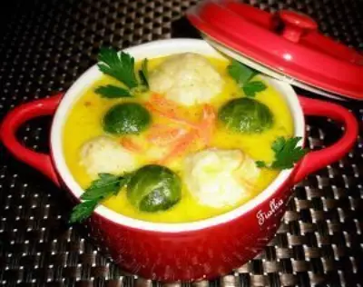 Сырный суп с брюссельской капусты с нежными картофельными клецками