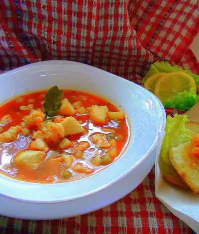 Томатный суп с треской и креветками. простой рецепт невероятно вкусного супа.