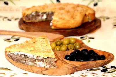 Креатотурта (κρέας τούρτα), или критский мясной пирог