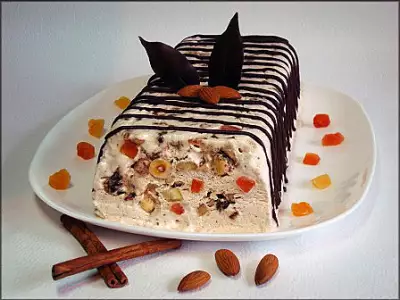 Ореховое мороженое с каплями шоколада и цукатами чарующая сказка шехрезады