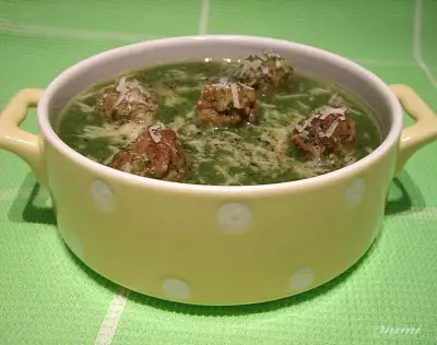 Суп - пюре со шпинатом и фрикадельками