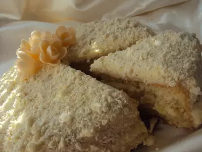 Торт "белоснежный" с венским бисквитом и английским кремом