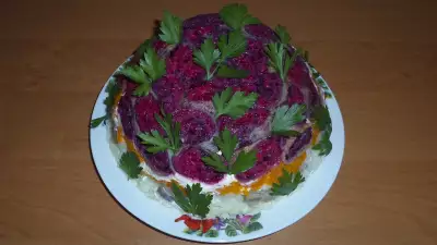 Селедка под шубой. красивый, вкусный, праздничный салат!