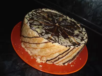 Миндальный торт со сливочным кремом и личи "с днем рождения, леночка!!"