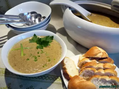 Печеночно-грибной суп-пюре
