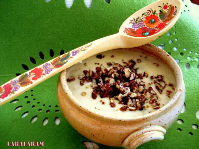 Суп тыквенно-айвово-яблочный с орехами "осенний бархат"