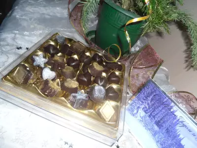 Новогодние конфетки с 3-мя  видами начинки "лошадкина радость" + маленький сурьпризь!