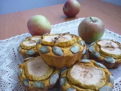 Кексы на сыворотке с яблочком