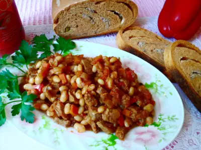 Рагу с телятиной и фасолью тушёное в томатном соке томато густо