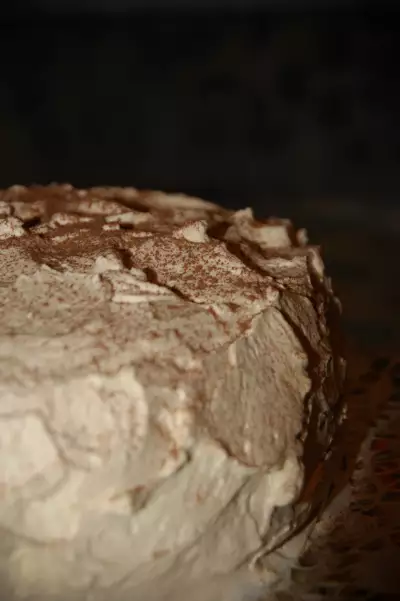 Шоколадный торт с заварным кремом и амаретто