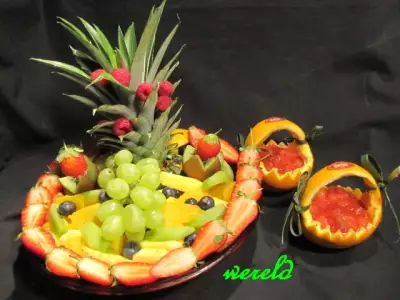 Салат фруктовый «изобилие» с фруктовым чатни.