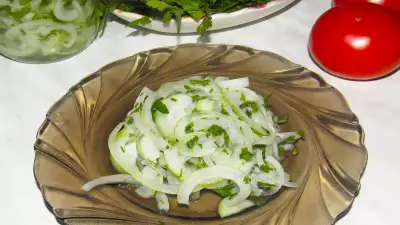 Универсальный маринованный лук к шашлыку к селедке для салата