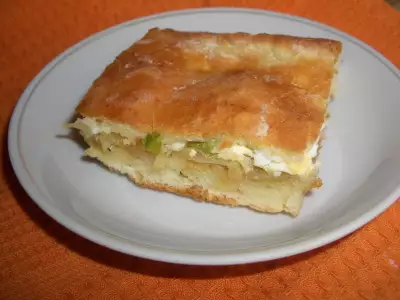 Пирог из творожного теста с капустной начинкой