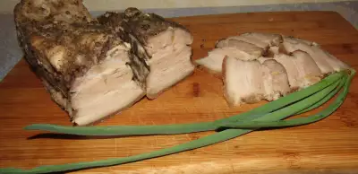Свиная грудинка, запеченная в духовке