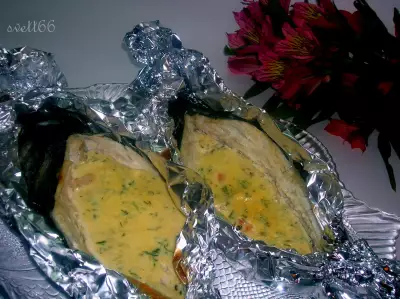 Сибас фаршированный креветками в сырном соусе для романтического ужина или просто так
