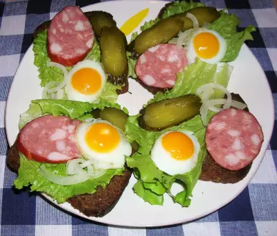 Бутерброд "солнышко" с краковской колбасой. тест-драйв с тм окраина.