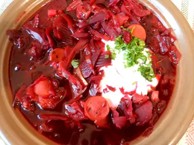 Фм "суп из топора":  борщ с ботвой, баклажаном красный -прекрасный!!!