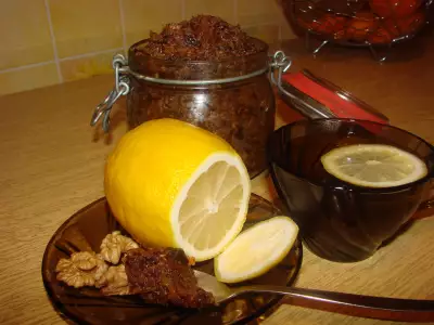 Десерт кучермег курага чернослив мед грецкие орехи