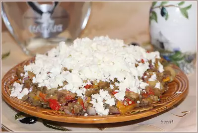 Мelitzanosalata (салат из запеченных овощей) с острова родос