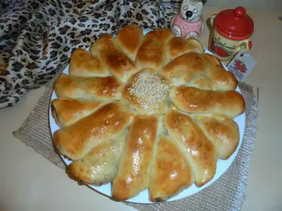 Пирог "солнышко" с фаршем и картофелем