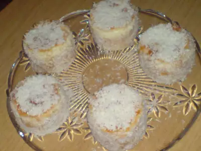 Пирожные с творожно-манговым кремом