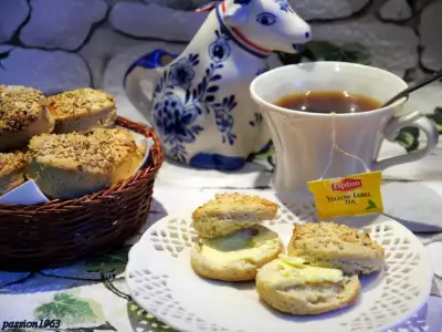 Ржаные сконы - английские булочки к чаю?, а может как основа для канапе?