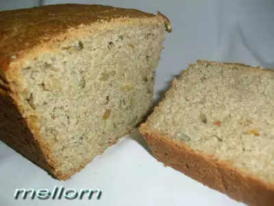 Ржано-пшеничный хлеб с семечками