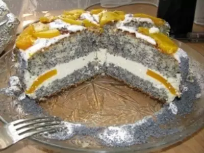 Торт ко дню рождения "маково-творожный с персиками""