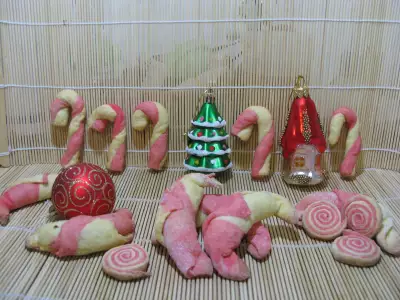 Печенье тросточки для санты клауса рогалики и печенье спиралька