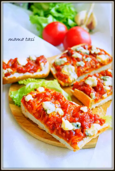 Чиабатта (ciabatta) и пицца-хлеб или чиабатта-пицца.