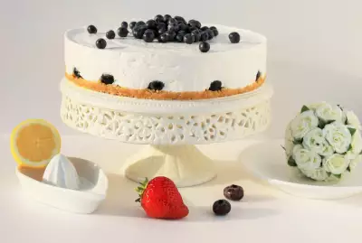 Йогуртовый тортик с голубикой без выпечки