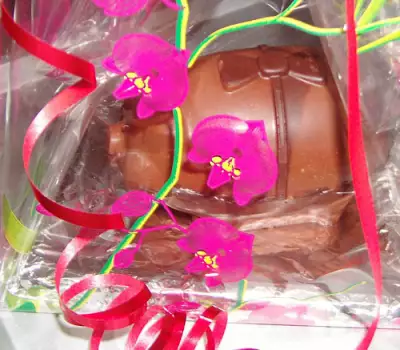 Шоколадная свинья с двойным сюрпризом и ещё одна бонусная шоколадка