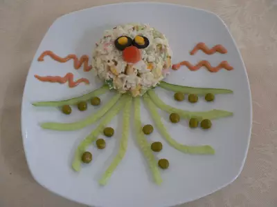 Детский салат "осьминожка"