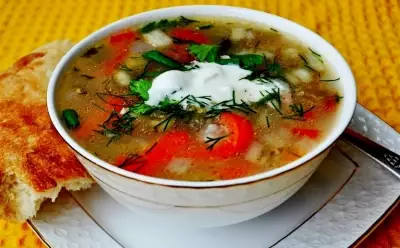 Суп куриный с рисом и  сезонными овощами или суп из "топора" для фм.