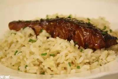 Лосось по- корейски с коричневым рисом